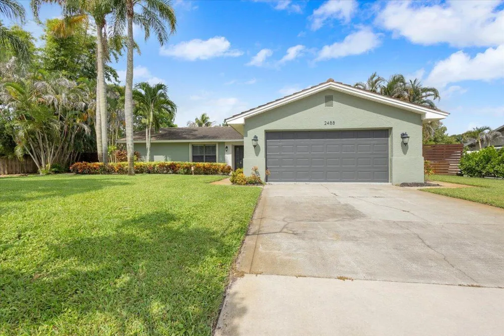 2488 NW South Manor Avenue Stuart, FL 34994