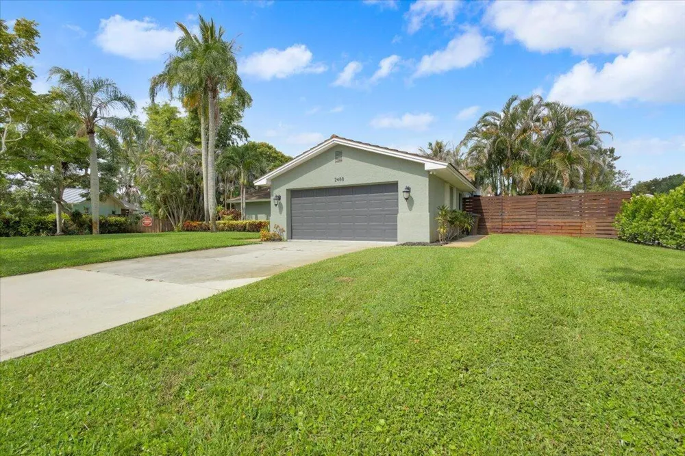 2488 NW South Manor Avenue Stuart, FL 34994