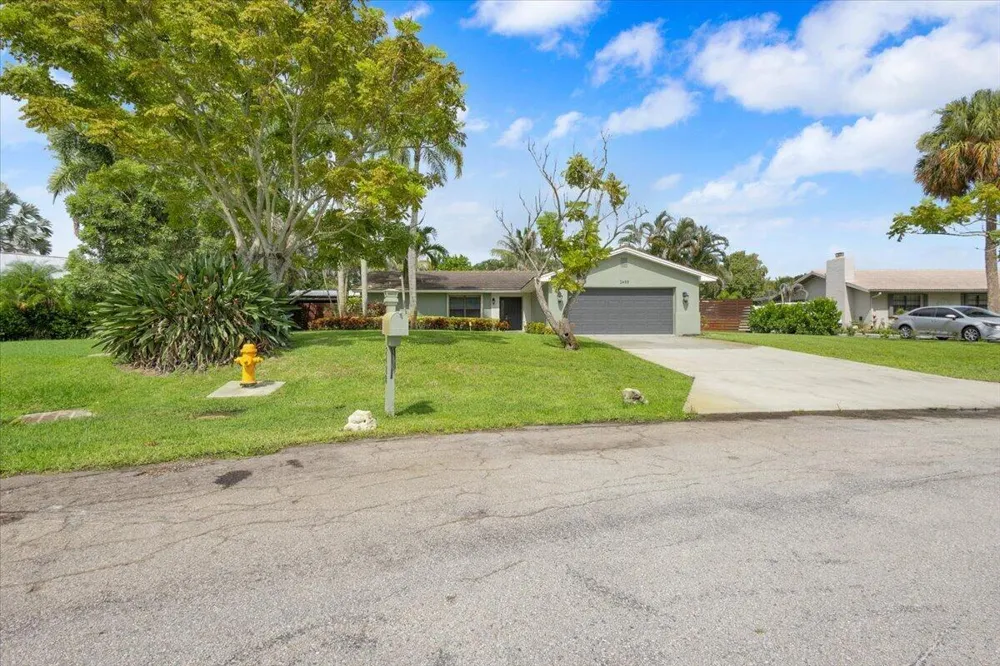 2488 NW South Manor Avenue Stuart, FL 34994