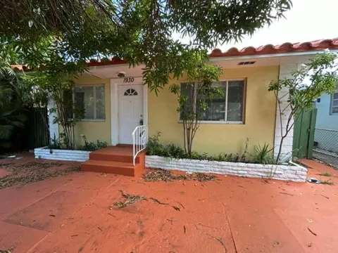 1930 PIERCE STREET #1-3