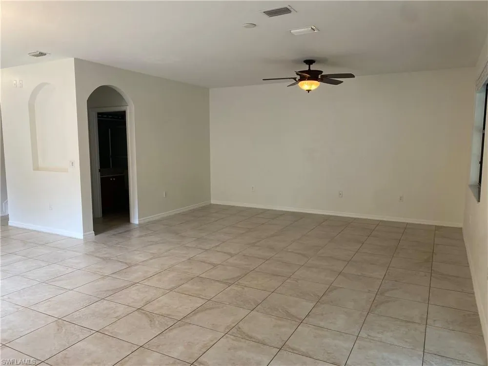 15270 Summit Place Circle #179 Naples, FL 34119