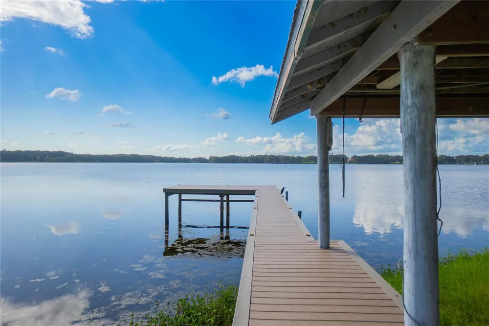221 S HUNTING LODGE DRIVE Inverness, FL 34453