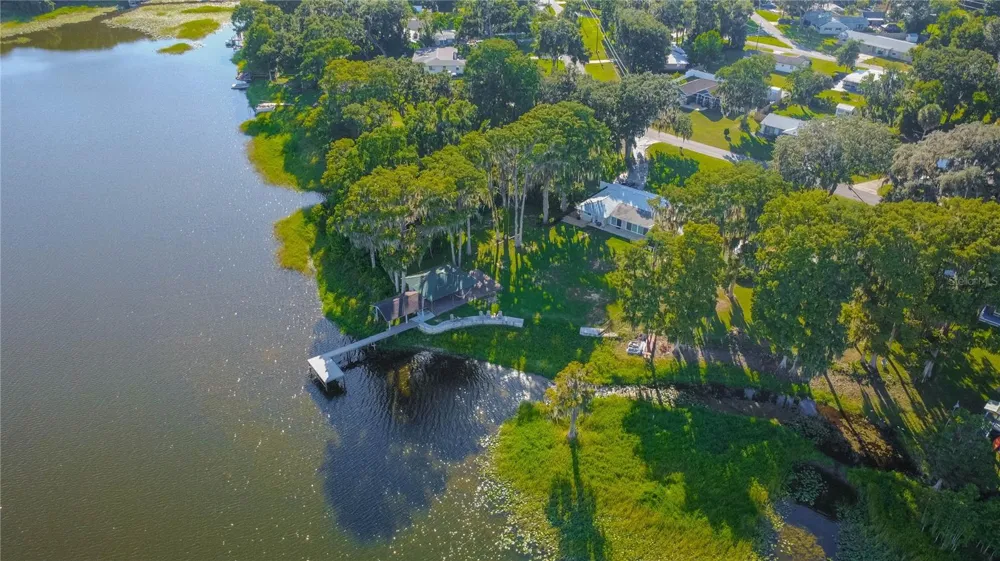 221 S HUNTING LODGE DRIVE Inverness, FL 34453