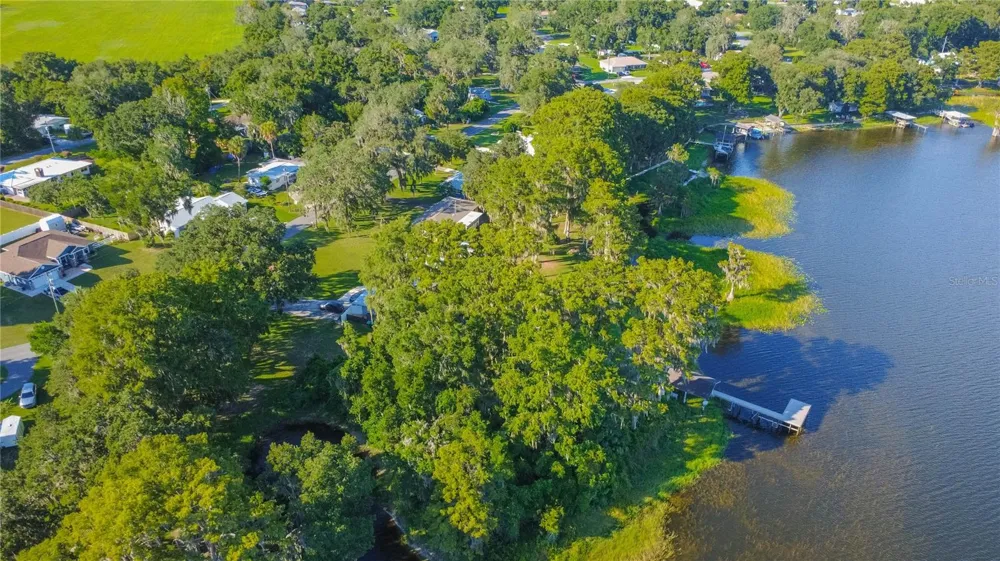 221 S HUNTING LODGE DRIVE Inverness, FL 34453