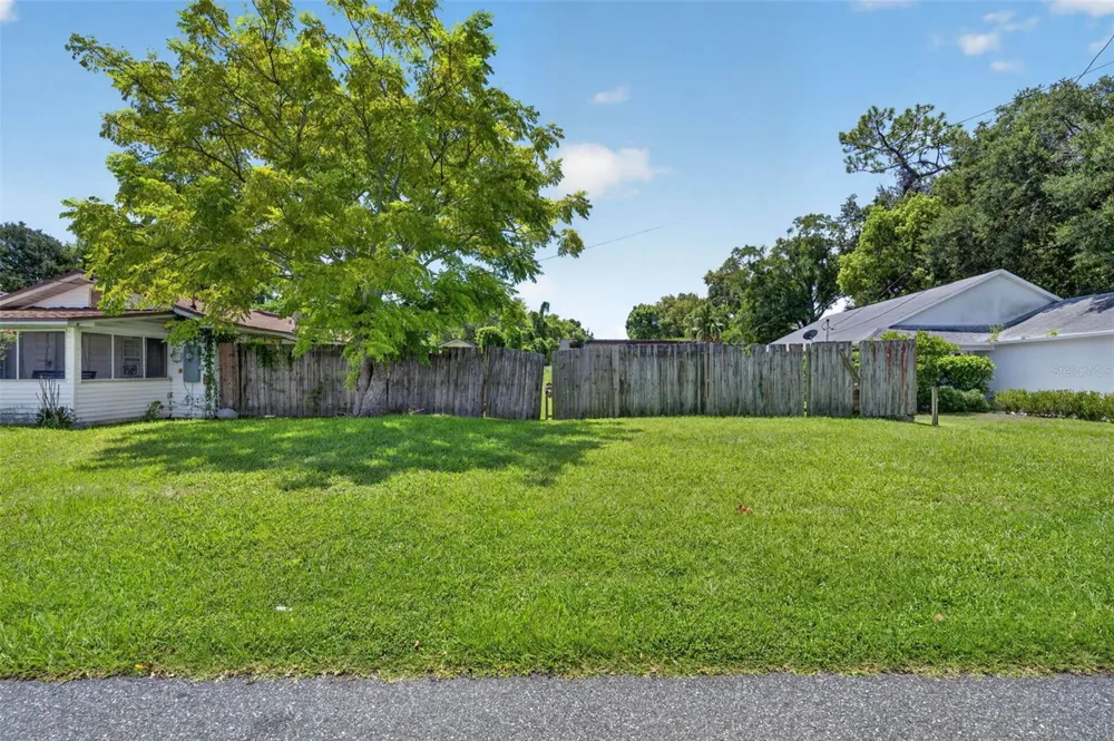 NEUSE AVENUE Orlando, FL 32804