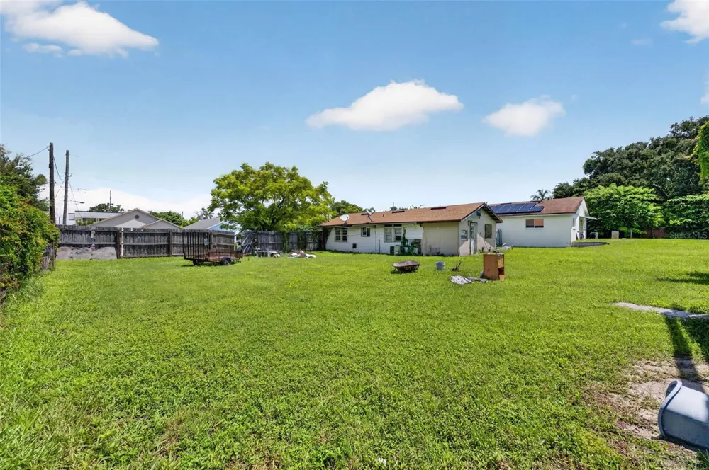 NEUSE AVENUE Orlando, FL 32804