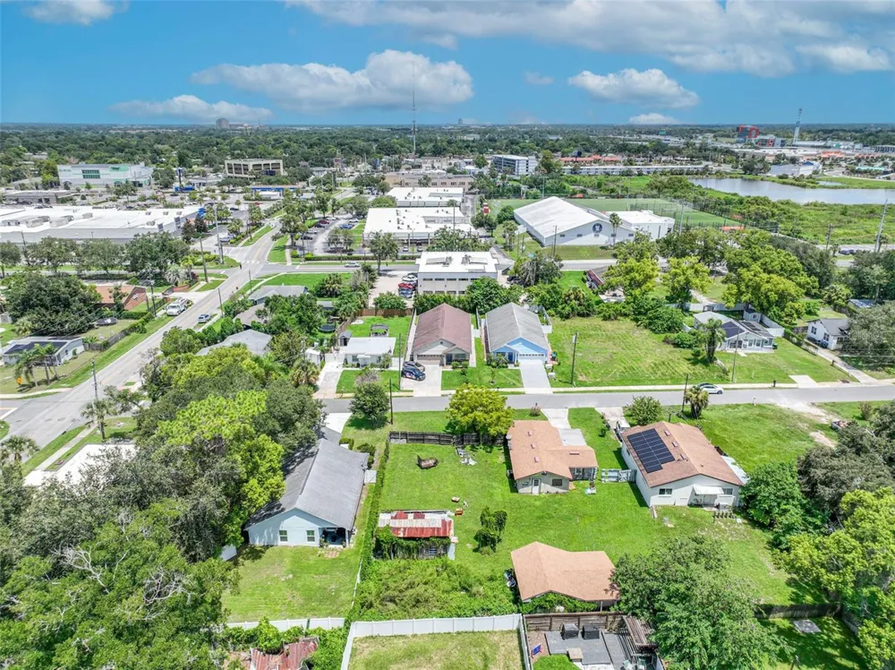 NEUSE AVENUE Orlando, FL 32804