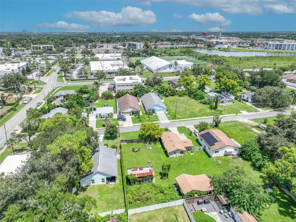 NEUSE AVENUE Orlando, FL 32804