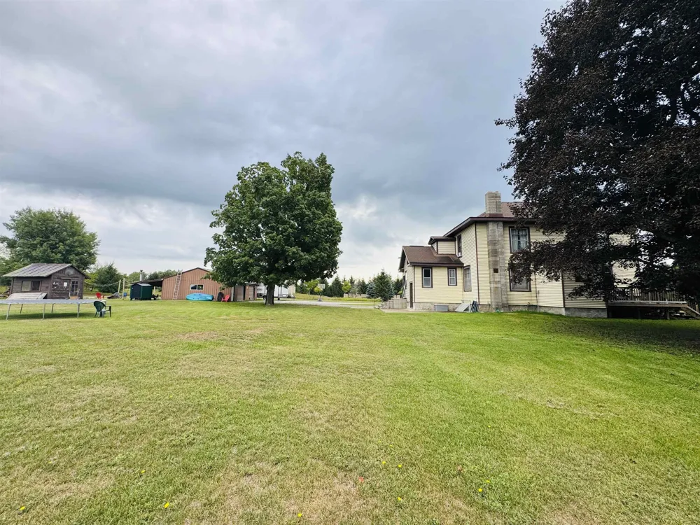 7146 River Road Osceola Township, MI 49631
