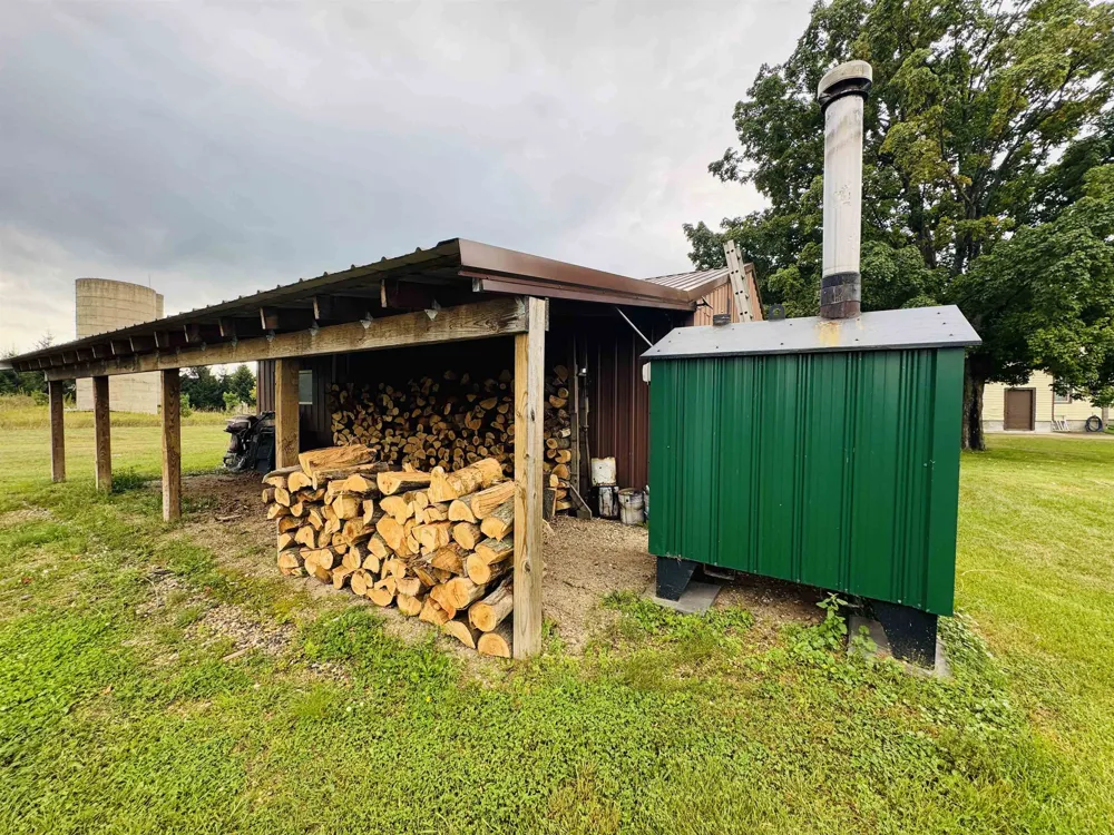 7146 River Road Osceola Township, MI 49631