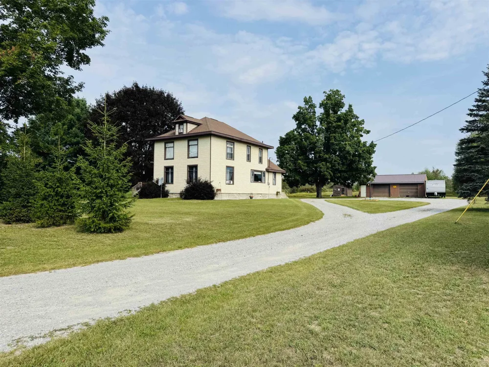 7146 River Road Osceola Township, MI 49631