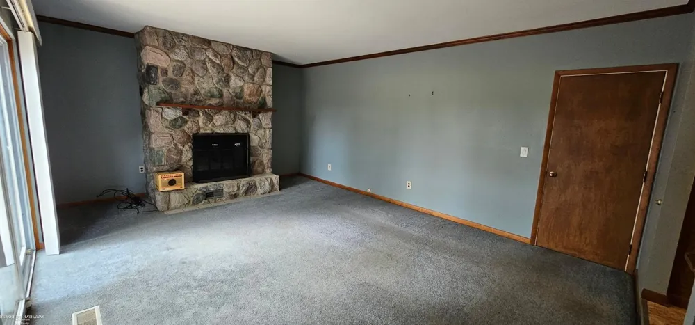 42933 Buckingham Drive Sterling Heights City, MI 48313