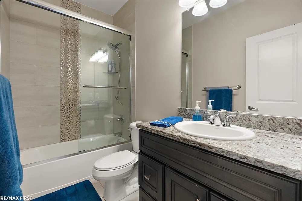 19117 BRIGHTON DRIVE Macomb Township, MI 48042