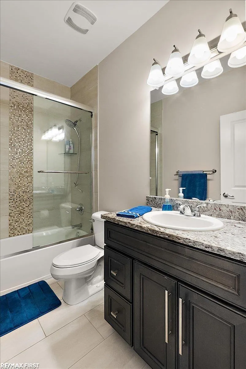 19117 BRIGHTON DRIVE Macomb Township, MI 48042