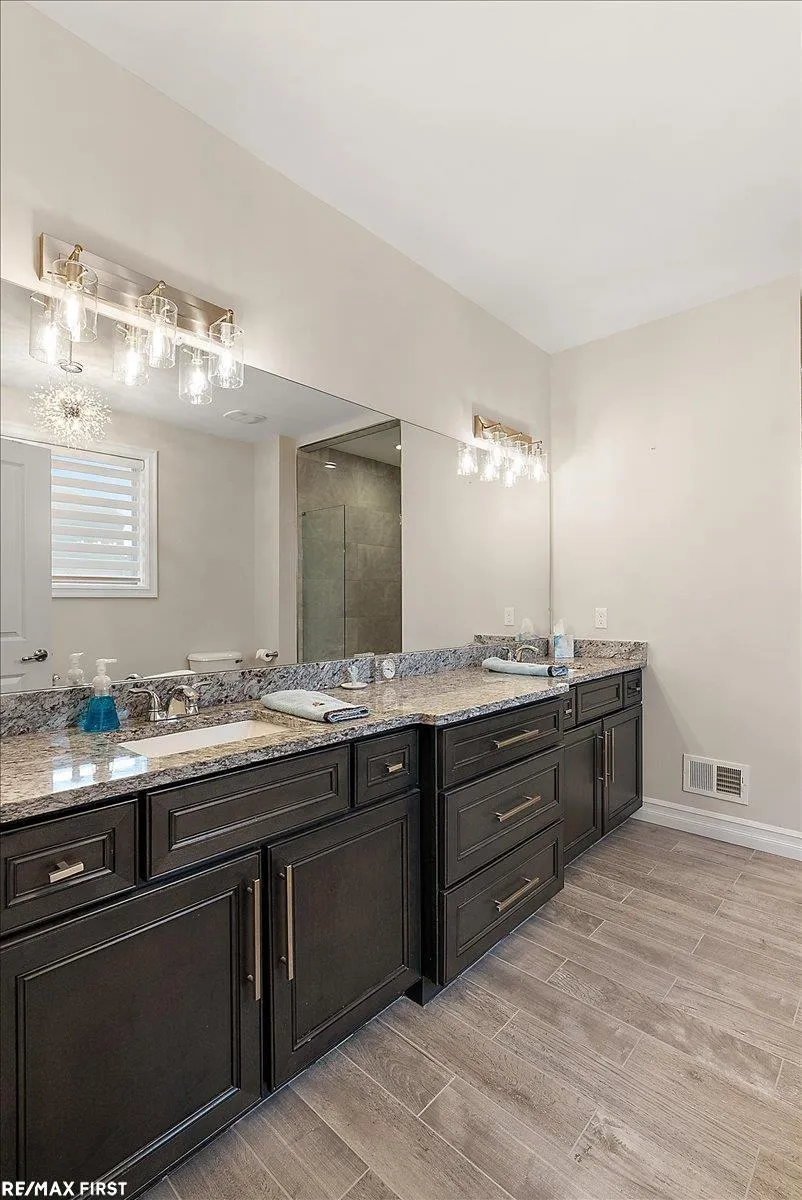 19117 BRIGHTON DRIVE Macomb Township, MI 48042