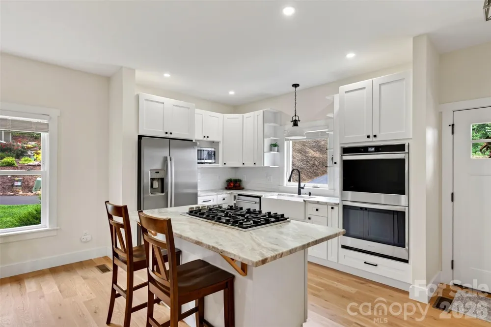 310 Magnolia Ridge Road Swannanoa, NC 28778