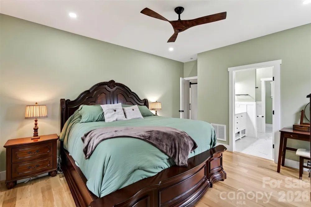 310 Magnolia Ridge Road Swannanoa, NC 28778