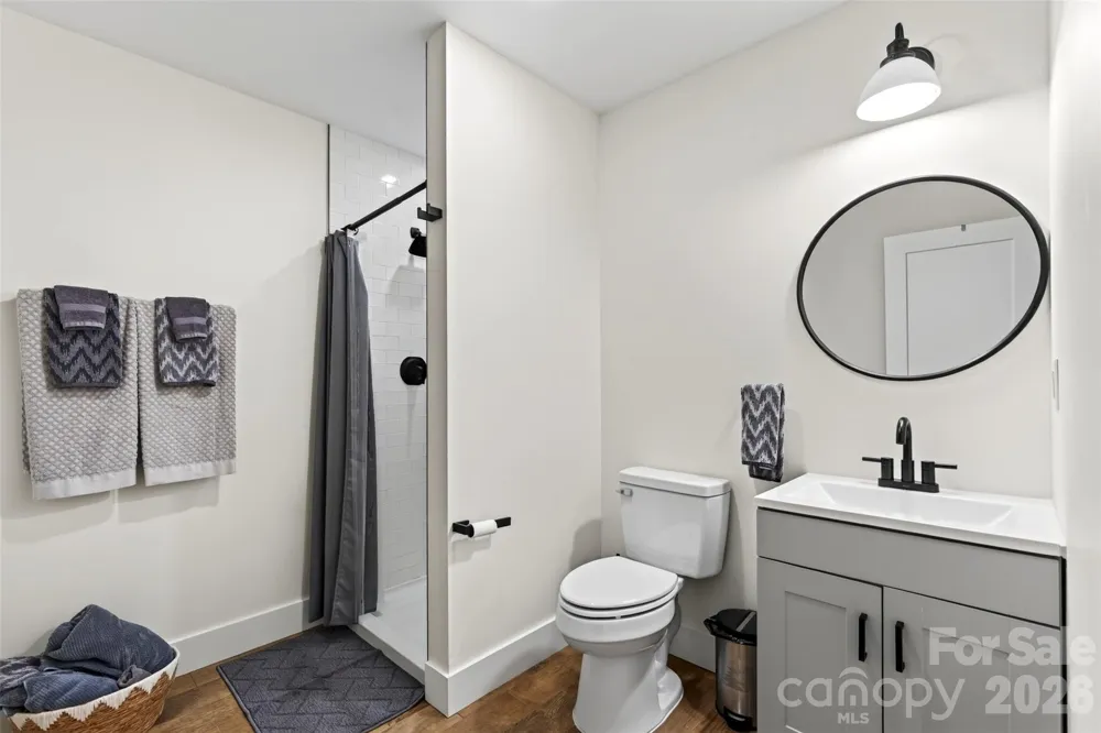 310 Magnolia Ridge Road Swannanoa, NC 28778