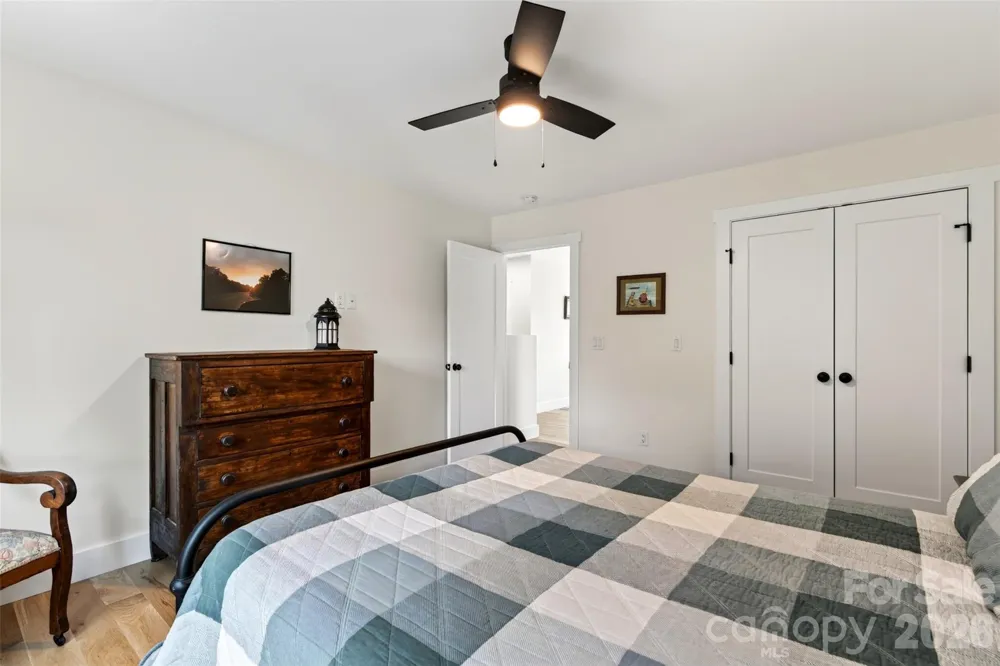 310 Magnolia Ridge Road Swannanoa, NC 28778