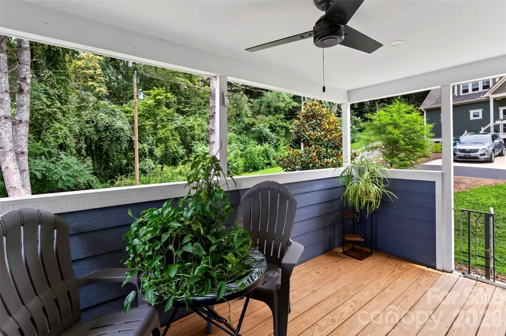 310 Magnolia Ridge Road Swannanoa, NC 28778