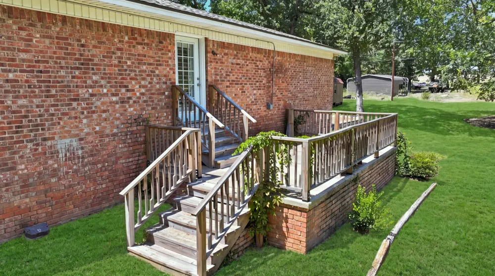 21121 County Road 1291 Flint, TX 75762