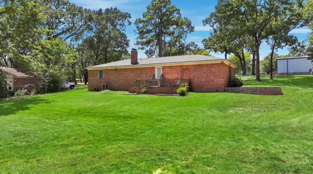 21121 County Road 1291 Flint, TX 75762