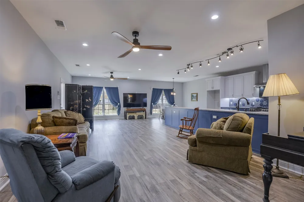 401 Carter Road Italy, TX 76651