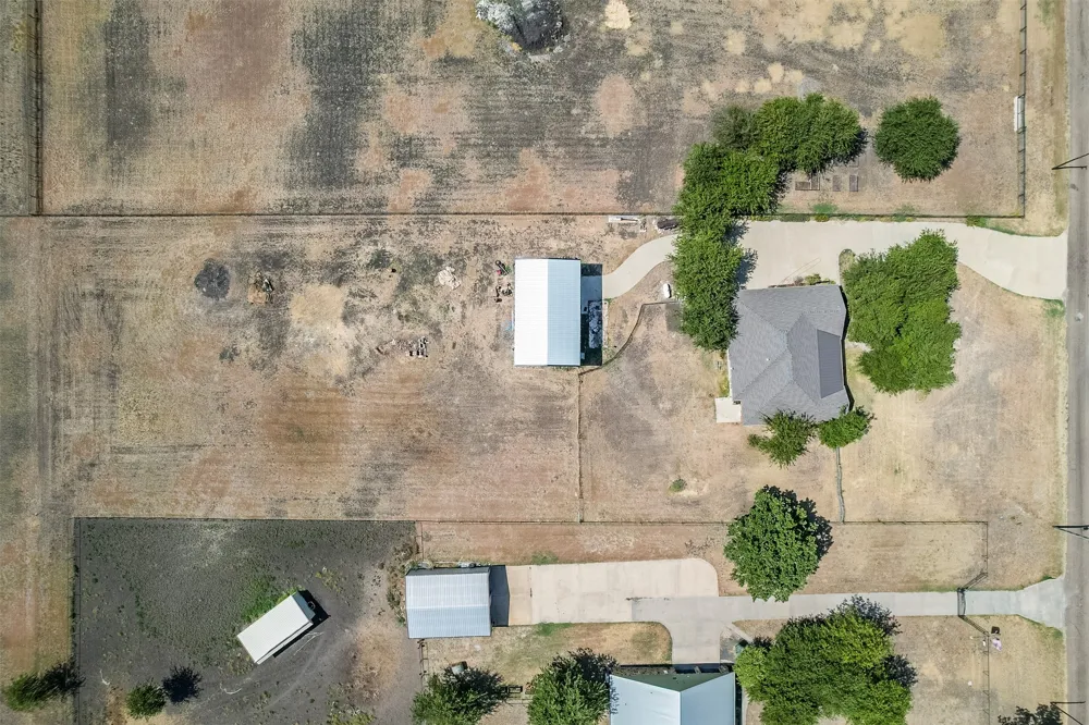 401 Carter Road Italy, TX 76651
