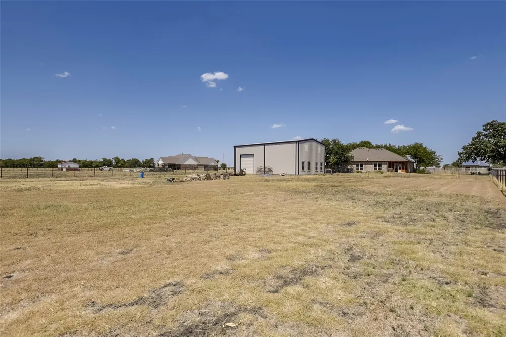 401 Carter Road Italy, TX 76651