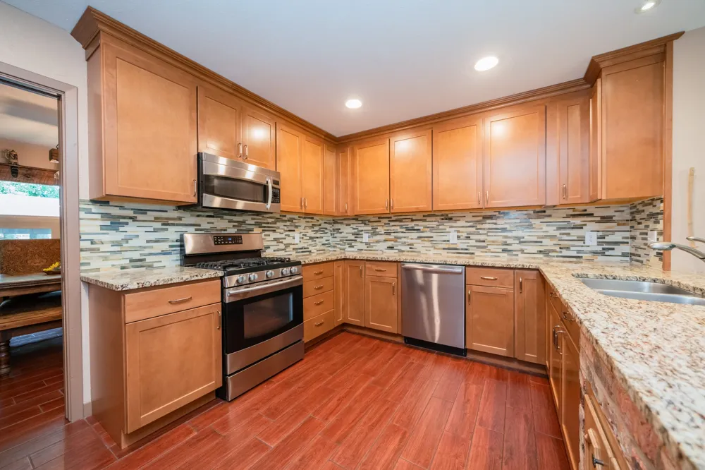 1413 S Main Street S Lindale, TX 75771
