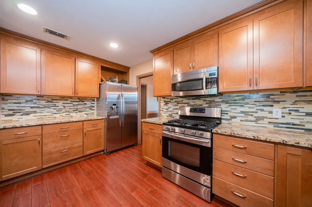 1413 S Main Street S Lindale, TX 75771