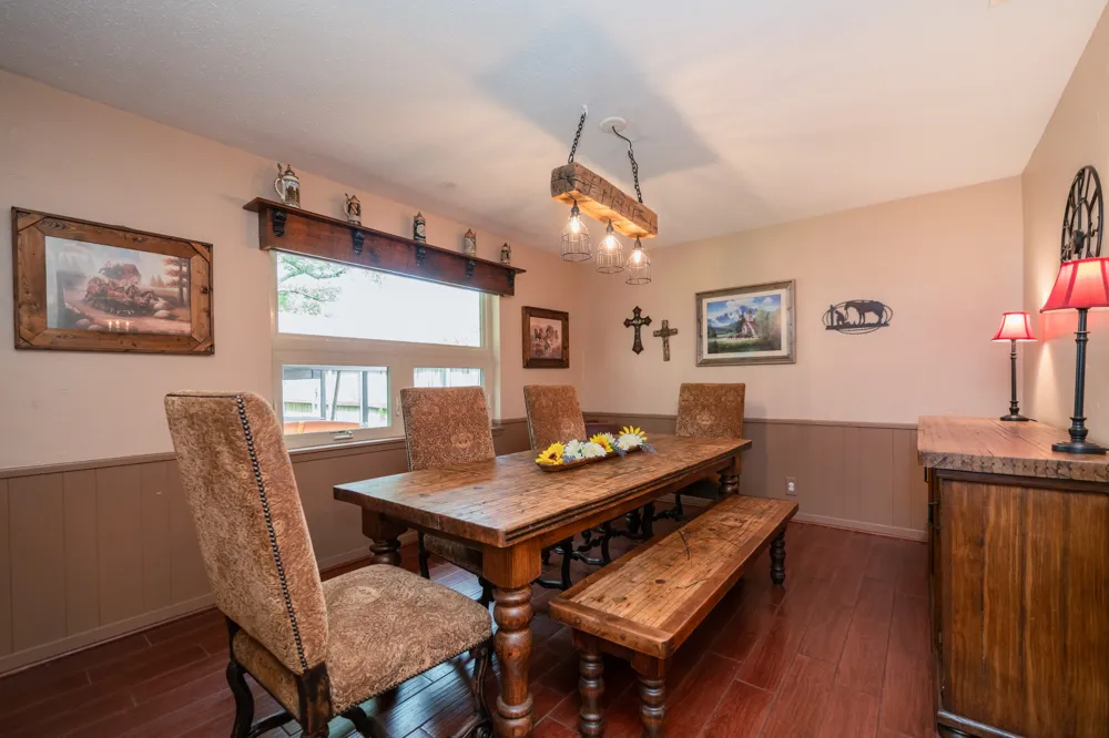 1413 S Main Street S Lindale, TX 75771