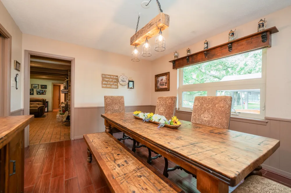 1413 S Main Street S Lindale, TX 75771