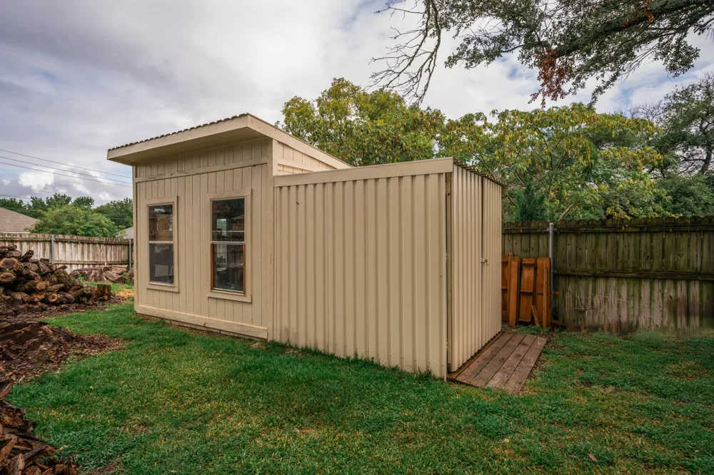 1413 S Main Street S Lindale, TX 75771