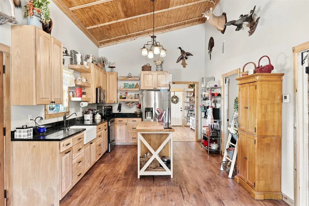 1000 Middleton Road Weatherford, TX 76088