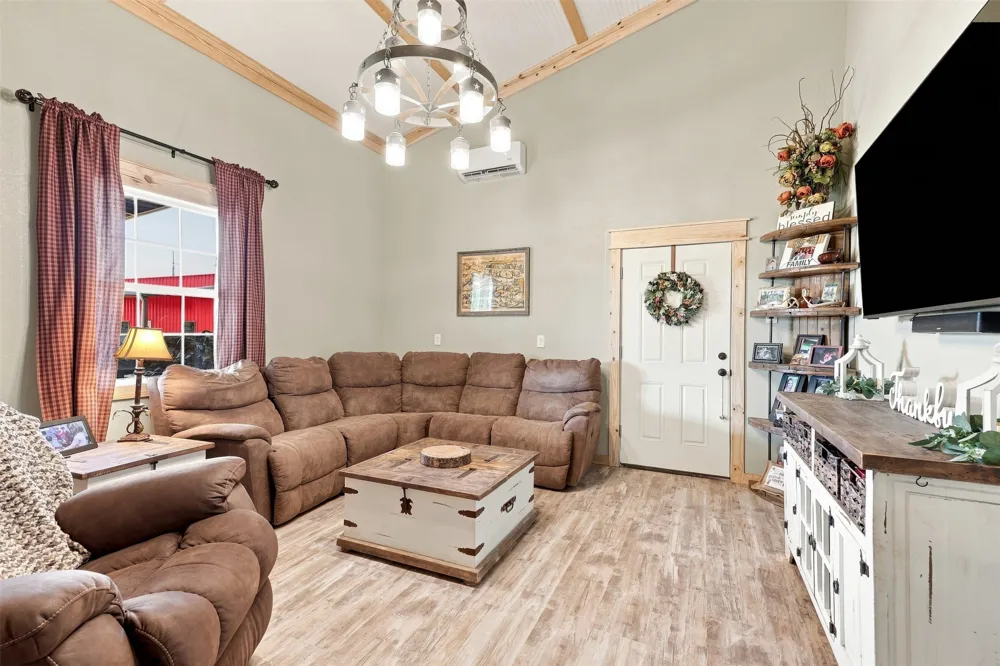 1000 Middleton Road Weatherford, TX 76088