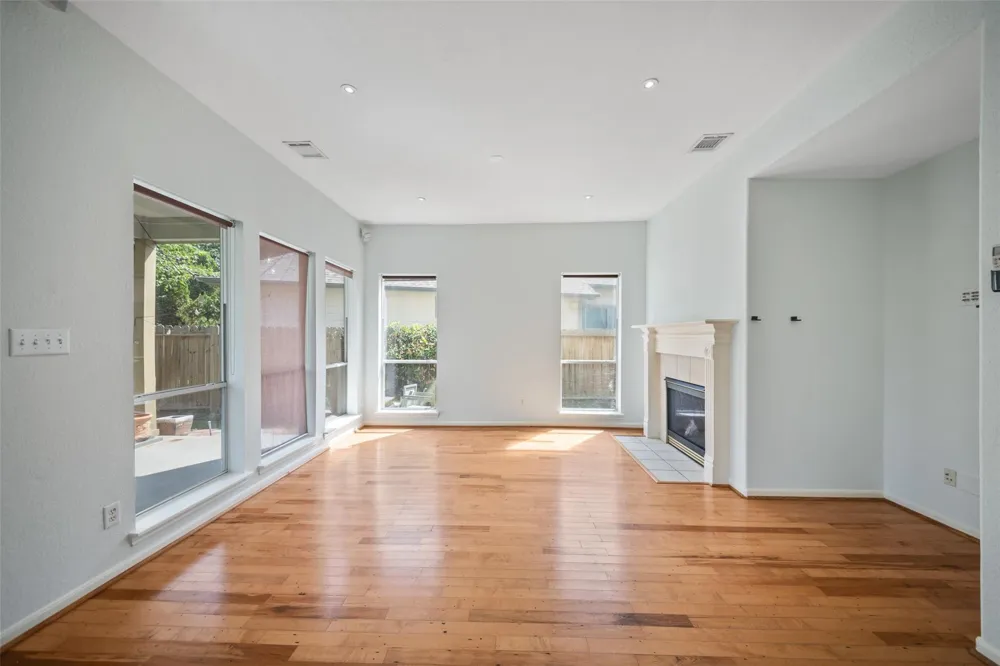 131 Zephyr Bend Place The Woodlands, TX 77381