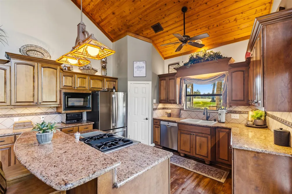 2250 Dillard Road Brenham, TX 77833