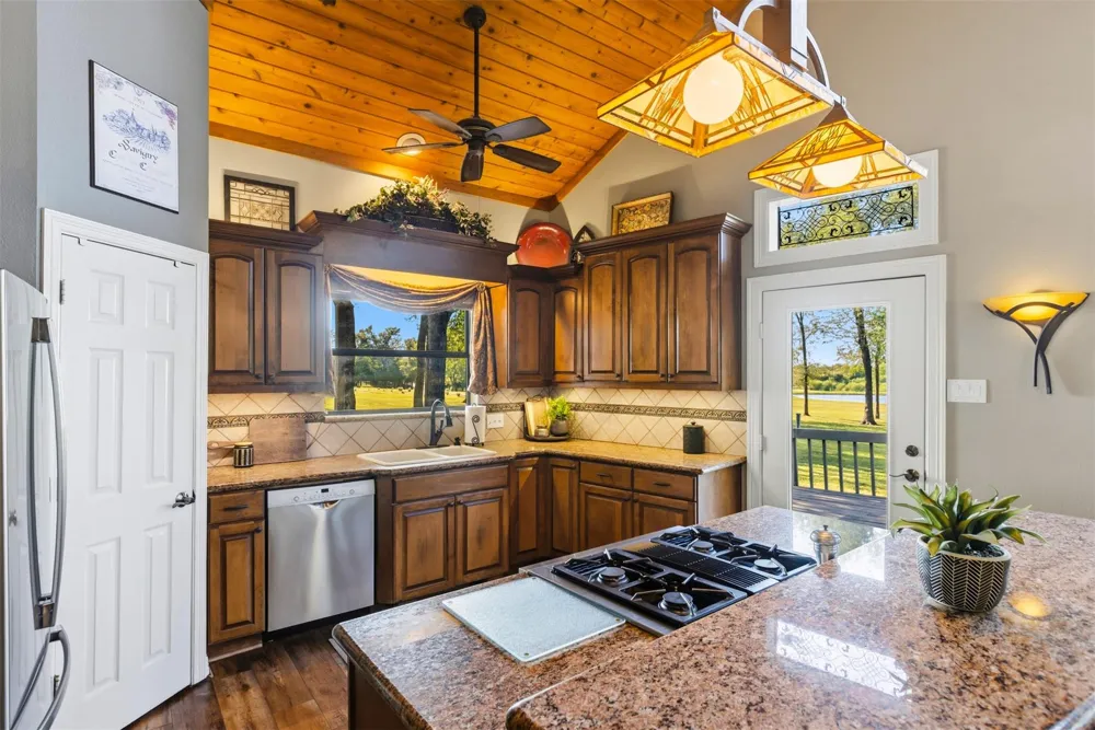2250 Dillard Road Brenham, TX 77833