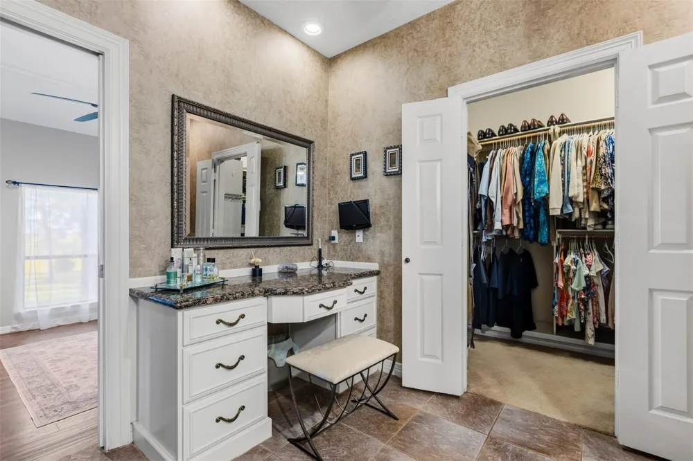 2250 Dillard Road Brenham, TX 77833