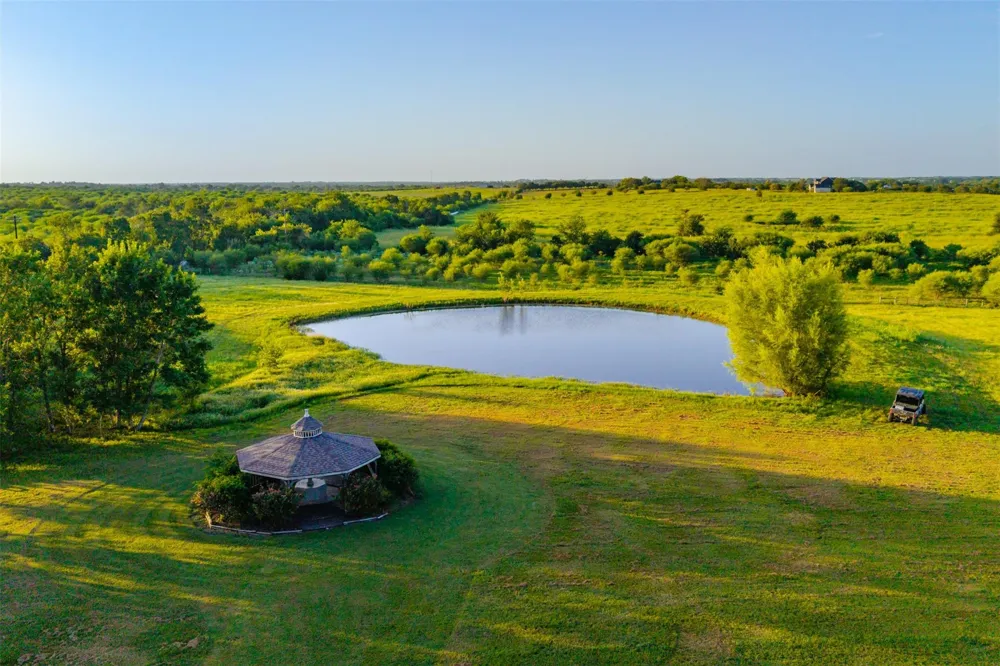 2250 Dillard Road Brenham, TX 77833
