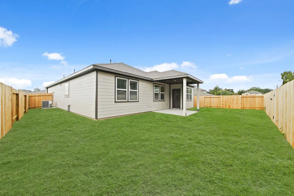 3609 Crawford Street Bay City, TX 77414