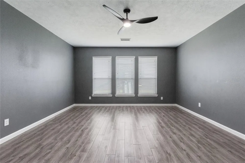 2214 Sterling Oaks Drive Rosharon, TX 77583