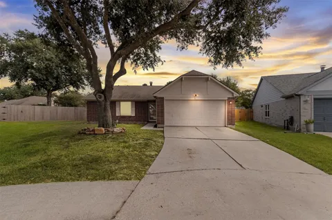 19706 Centerlake Lane