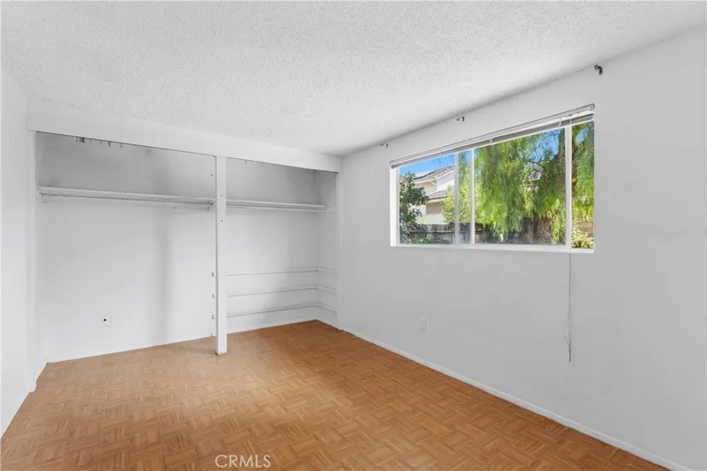 17408 Walnut Fountain Valley, CA 92708