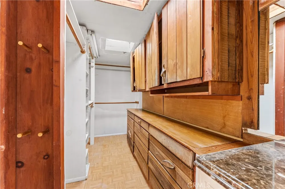 17408 Walnut Fountain Valley, CA 92708