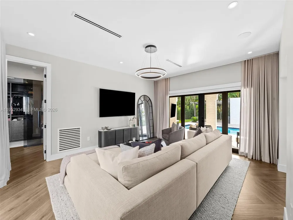 1236 Obispo Ave Coral Gables, FL 33134