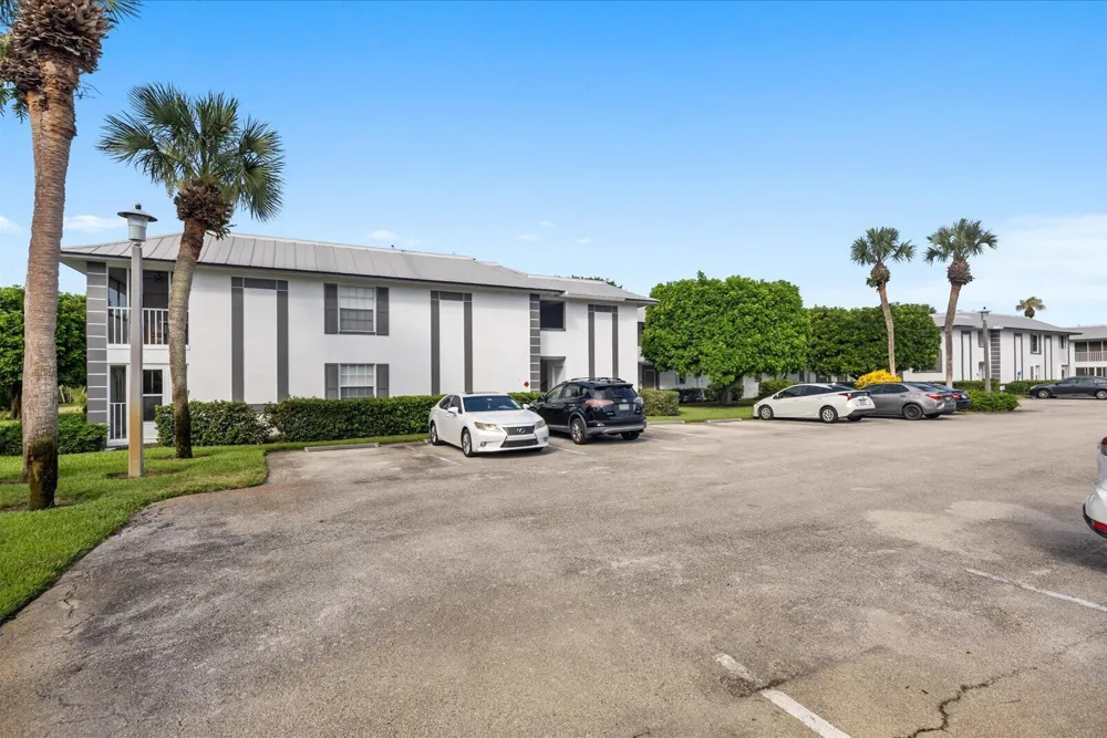 801 SE Central Parkway #14 Stuart, FL 34994