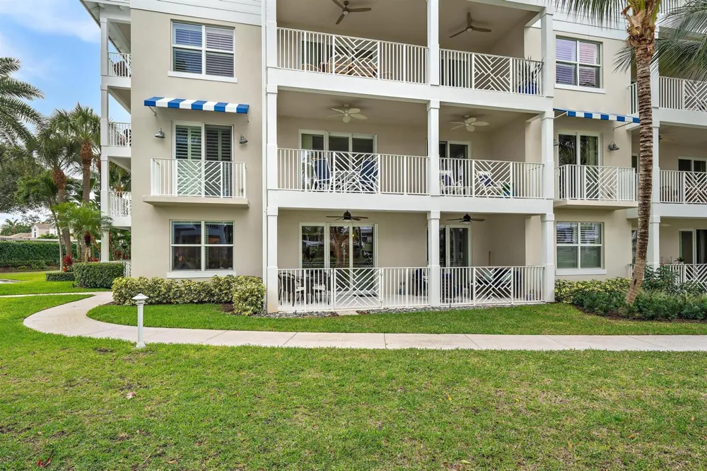 814 BAY COLONY DRIVE S Juno Beach, FL 33408