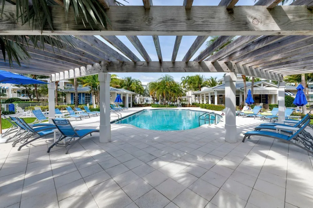 814 BAY COLONY DRIVE S Juno Beach, FL 33408